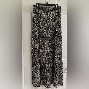 NWOT Robert Louis Black Maxi Abstract Skirt, pull-on elastic waist in Size S